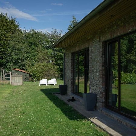Au Petit Canteleu - Bed & Breakfast Beloeil 外观 照片
