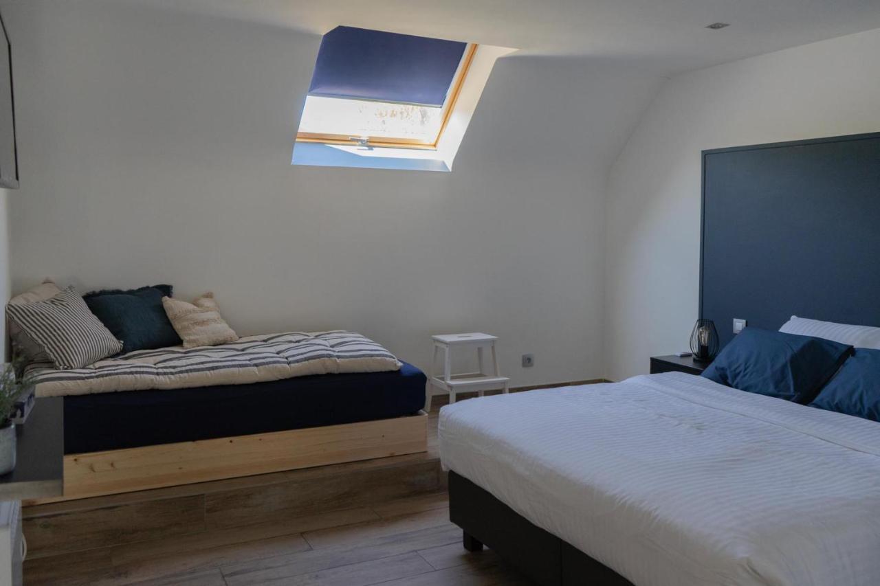 Au Petit Canteleu - Bed & Breakfast Beloeil 外观 照片