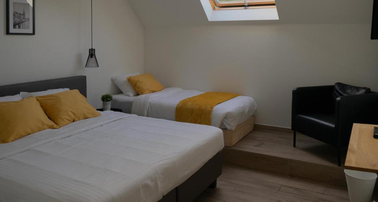 Au Petit Canteleu - Bed & Breakfast Beloeil 外观 照片
